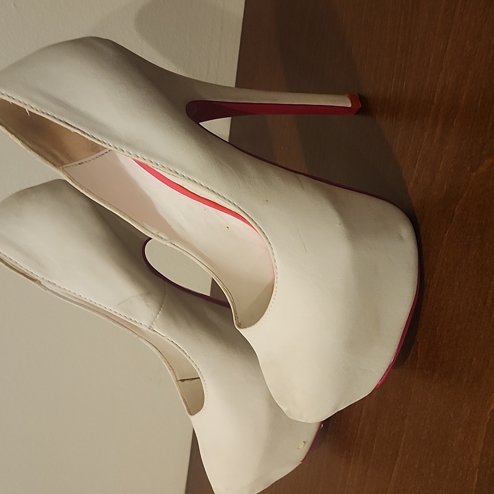 Elegant White High Heels SHIERK WITH HOT PINK BOTTOMS.
